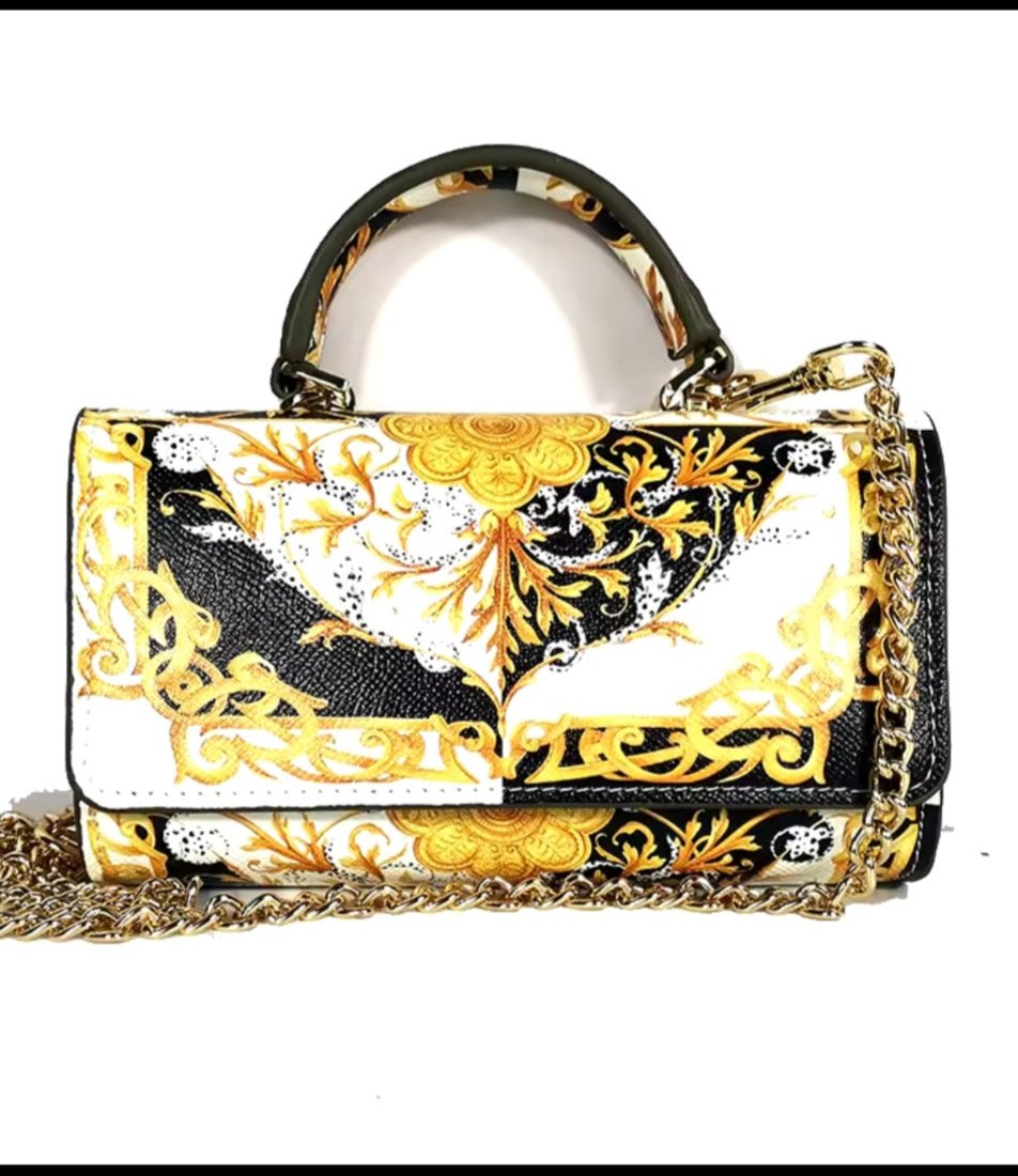 Goldleaf boarders purse